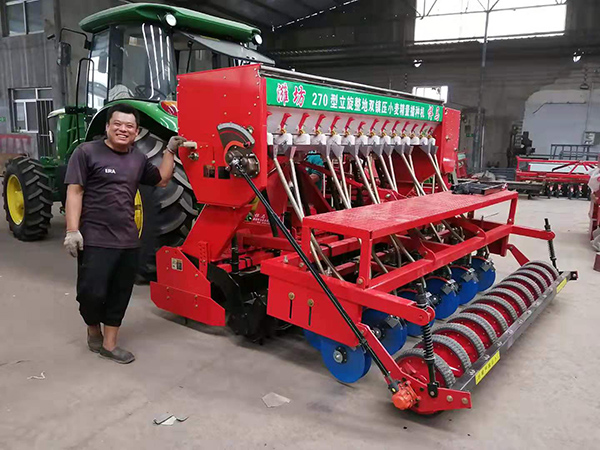 立旋整地双镇压小麦精量播种机5.jpg